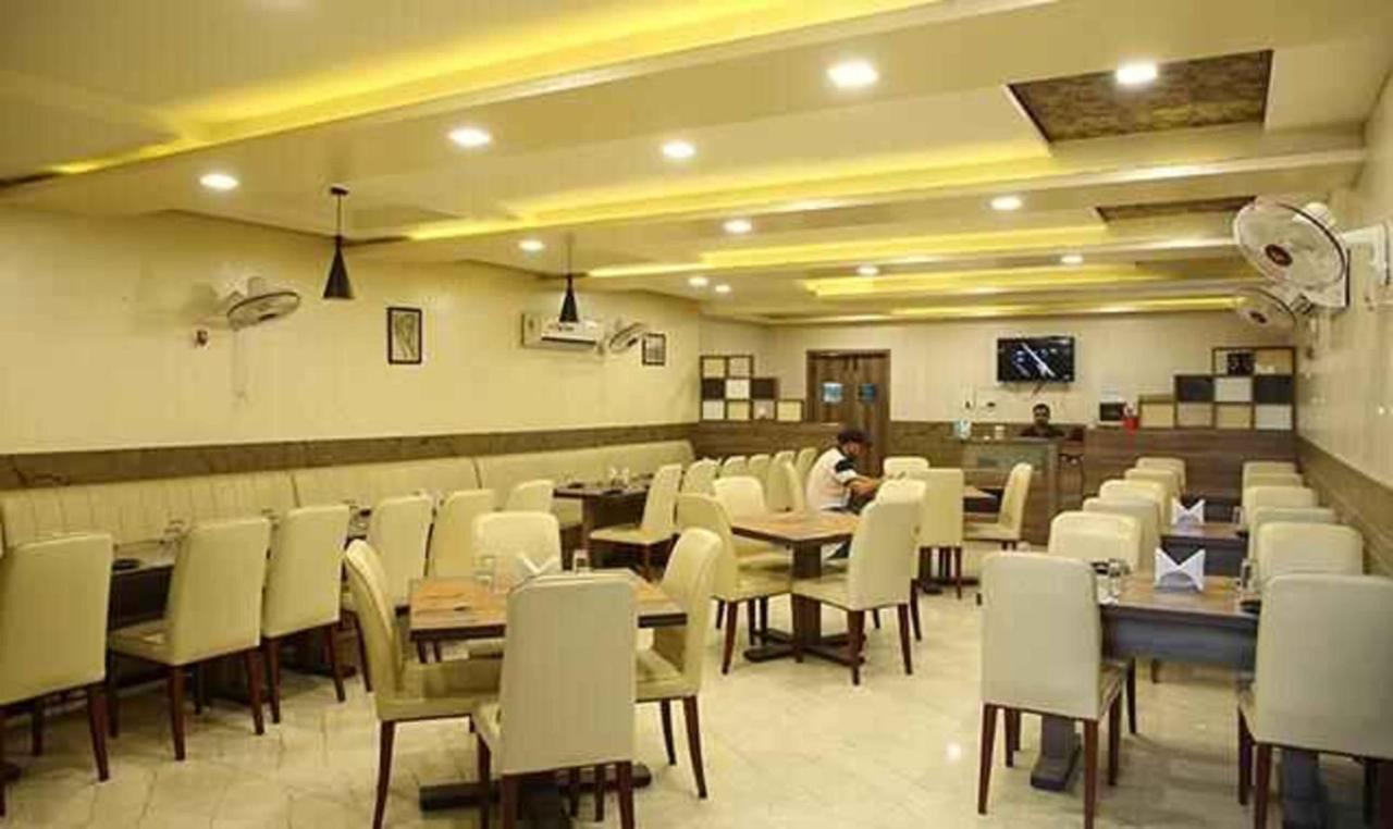 FabHotel Corbett Inn Rudrapur Exteriör bild